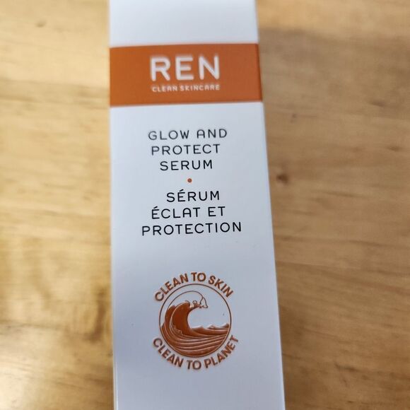 Ren Clean Skincare Glow and Protect Face Serum Vegan 1.02 fl.oz - Picture 3 of 5